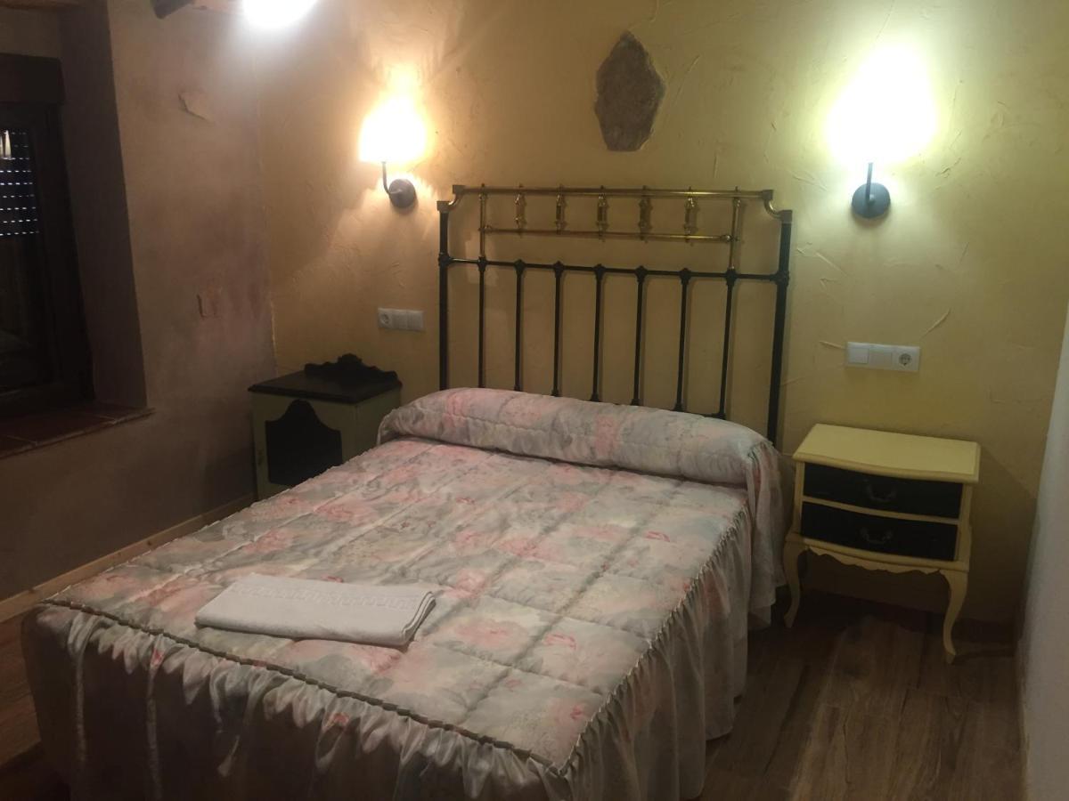 La Casa Del Molinero Hostel Calzada de Valdunciel Екстериор снимка